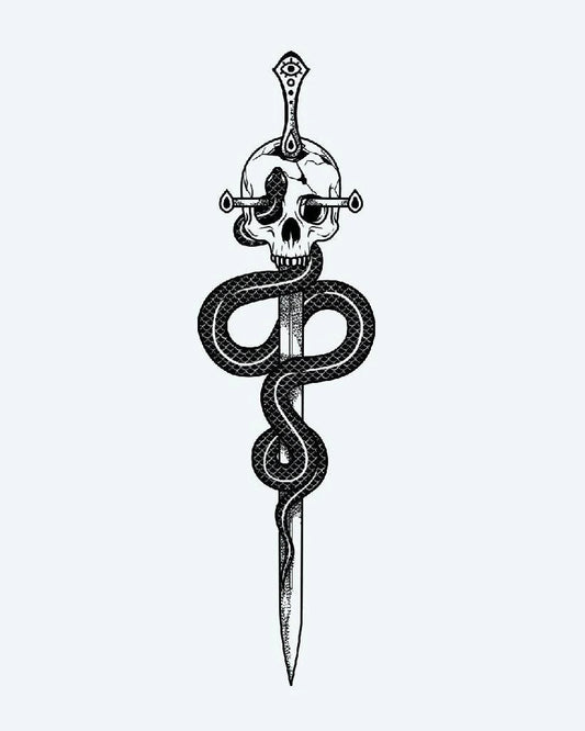 Tatuaje semi-permanente Serpiente y Daga con Calavera diseño de INKON – ilustración de ilustrativo, blackwork, enrollado, serpiente, daga, 4 x 7 in (10x17cm), disponible en inkon.co