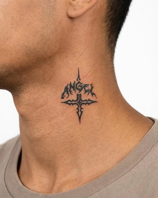 INKON Cruz Gótica Angelical tatuaje semi-permanente aplicado en un hombre – diseño de 2 x 2 in (5x5cm), apariencia de tinta realista, dura 10 días
