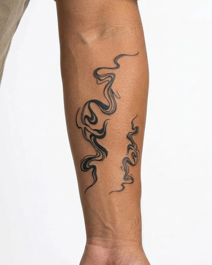 INKON Remolinos de Humo Abstracto tatuaje semi-permanente aplicado en un hombre – diseño de 4 x 7 in (10x17cm), apariencia de tinta realista, dura 10 días