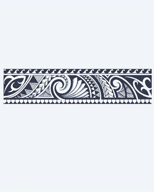 Tatuaje semi-permanente Brazalete Tribal Polinesio diseño de INKON – ilustración de maorí, brazalete, fluido, koru, espirales, 2 x 9 in (5x23cm), disponible en inkon.co