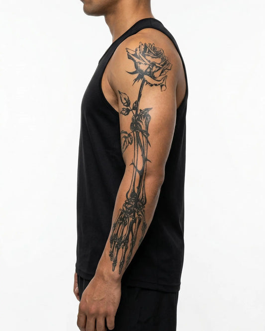 INKON Mano de Esqueleto y Rosa tatuaje semi-permanente aplicado en un hombre – diseño de 8 x 20 in (20x50cm), apariencia de tinta realista, dura 10 días