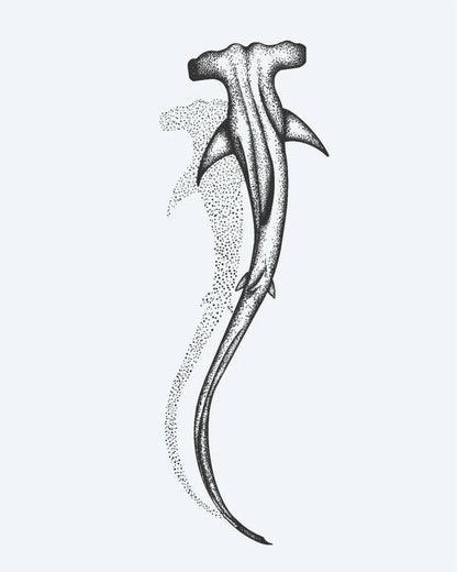 Tatuaje semi-permanente Tiburón Martillo diseño de INKON – ilustración de dotwork, tiburón martillo, tiburón, nadando, hacia abajo, 3 x 4 in (6x11cm), disponible en inkon.co
