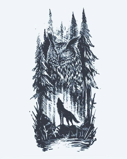 Tatuaje semi-permanente Búho del Bosque y Lobo diseño de INKON – ilustración de con cuernos, posado, entre, pino, árboles, 4 x 7 in (10x17cm), disponible en inkon.co